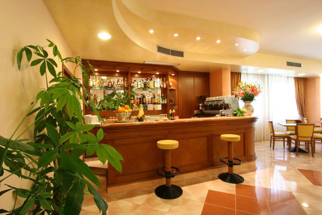 Hotel Villa Luca Chianciano Terme Exterior foto